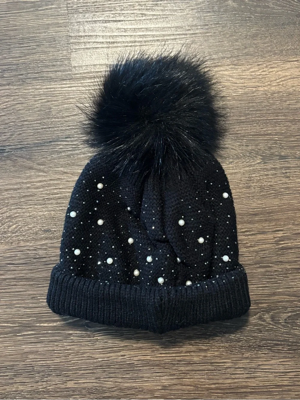 (NWOT) Windsor Black Knit Beanie with Faux Fur Pom and Pearl Accents